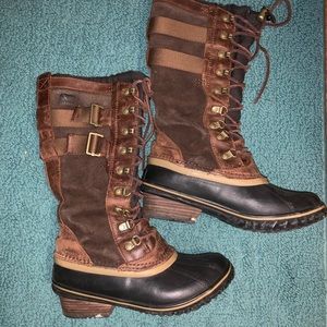 Sorel Conquest Carly Brown Lace Up Boot